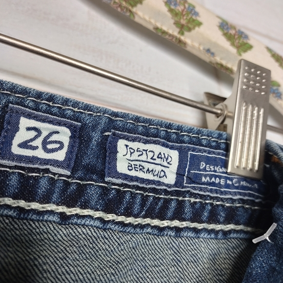 Miss Me embellished Bermuda Jeans Shorts JP5724M2 - Picture 6 of 10